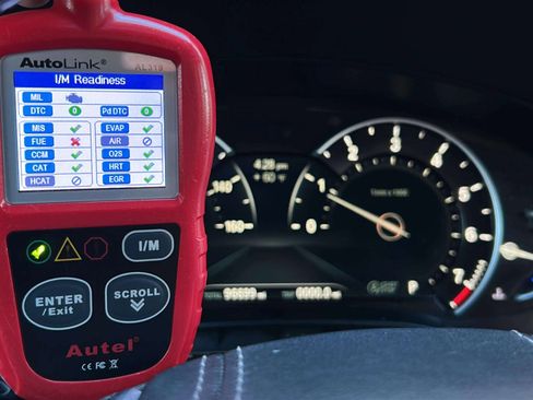 Used 2018 BMW 530i xDrive image 14