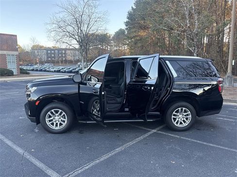 Used 2022 Chevrolet Tahoe LT image 11