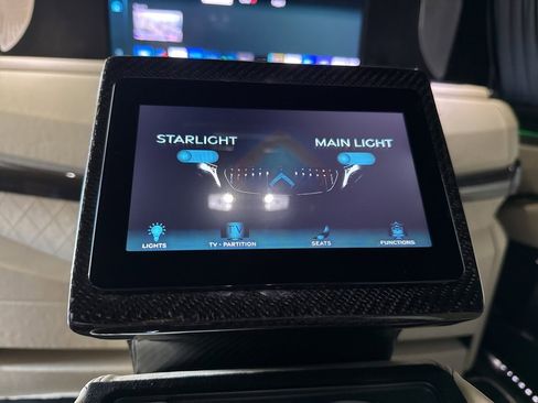 New 2025 Cadillac Escalade ESV Sport Platinum image 23