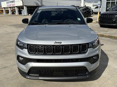 New 2026 Jeep Compass Latitude image 2