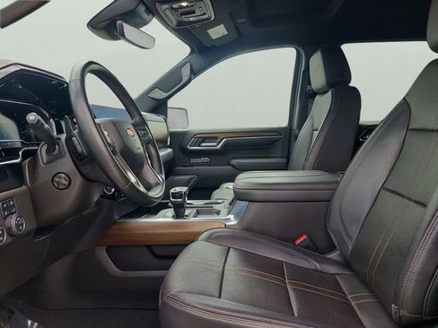 Used 2023 Chevrolet Silverado 1500 High Country w/ Technology Package image 16