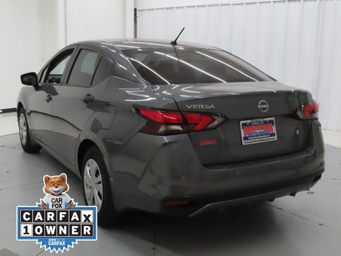 Used 2025 Nissan Versa S w/ Trunk Package image 5