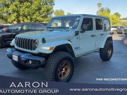 Used 2024 Jeep Wrangler Unlimited w/ LED Headlamp & Fog Lamp Group
