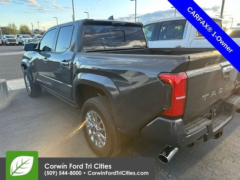 Used 2025 Toyota Tacoma Limited image 9