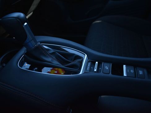 Used 2025 Honda HR-V Sport image 29