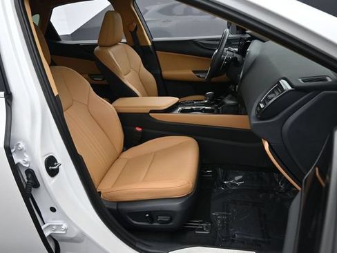Certified 2025 Lexus NX 250 FWD w/ Premium Package image 30