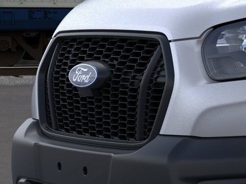 New 2026 Ford Transit 250 148 Medium Roof RWD image 17