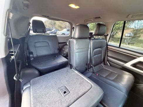 Used 2019 Toyota Land Cruiser w/ Carpet Mat Package AWD/4WD image 13