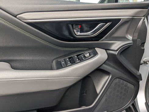 Used 2025 Subaru Outback Onyx Edition image 10