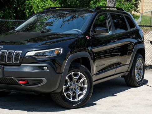 Used 2022 Jeep Cherokee Trailhawk w/ Sun, Sound & Nav Group AWD/4WD image 14