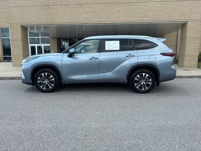 Used 2024 Toyota Highlander XLE