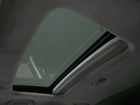 Used 2012 Honda CR-V EX image 31