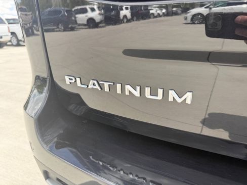 Used 2025 Ford Expedition Max Platinum AWD/4WD image 11
