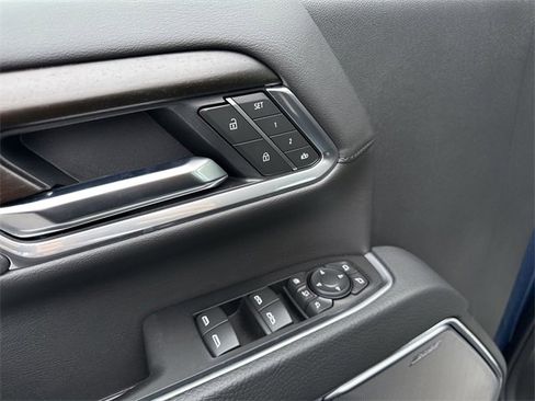 Used 2025 GMC Sierra 2500 Denali w/ Denali Reserve Package image 24