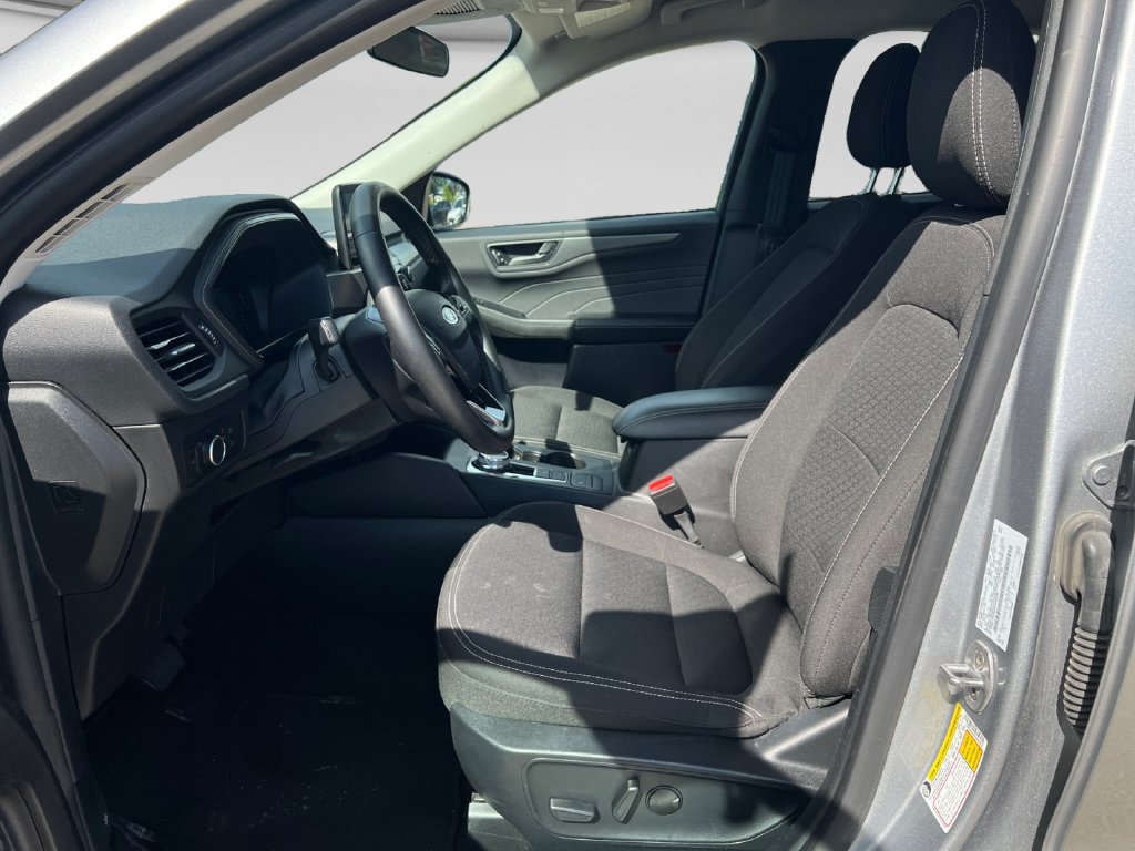 Used 2024 Ford Escape Active AWD/4WD image 17