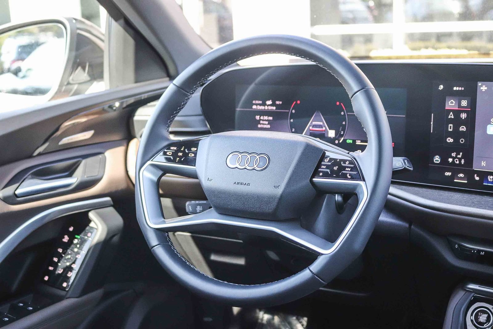 Certified 2025 Audi Q5 Premium Plus w/ Premium Plus AWD/4WD image 17