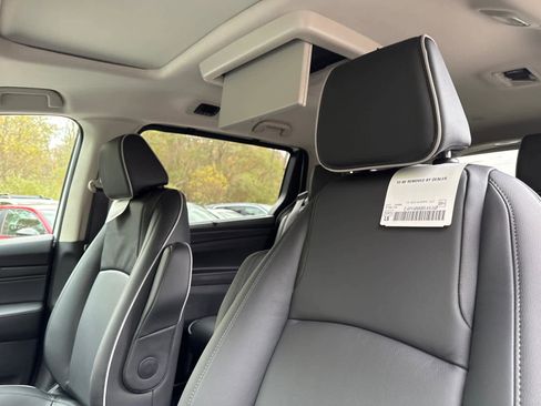 New 2026 Honda Odyssey Touring image 16