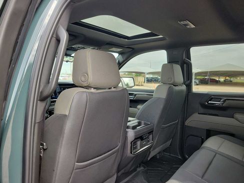 Used 2025 Chevrolet Silverado 1500 ZR2 w/ Technology Package AWD/4WD image 16