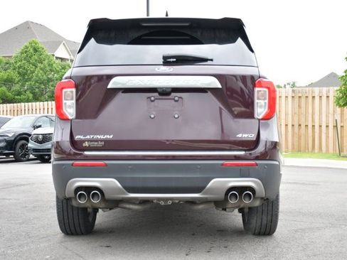 Used 2023 Ford Explorer Platinum w/ Technology Package AWD/4WD image 9