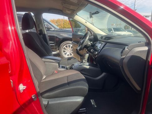 Used 2017 Nissan Rogue Sport S w/ S Appearance Package FWD image 16