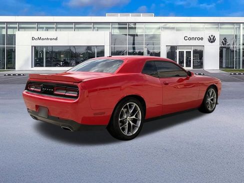 Used 2022 Dodge Challenger GT RWD image 5