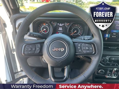 Used 2025 Jeep Wrangler Sport AWD/4WD image 24