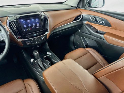 Used 2020 Chevrolet Traverse High Country AWD/4WD image 26