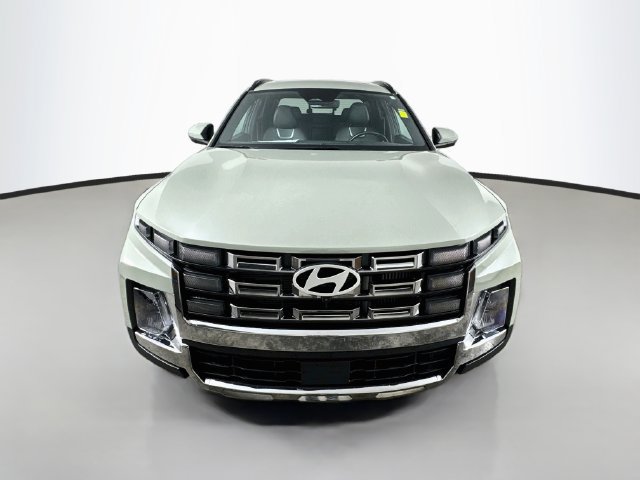 Used 2025 Hyundai Santa Cruz Limited AWD/4WD image 2