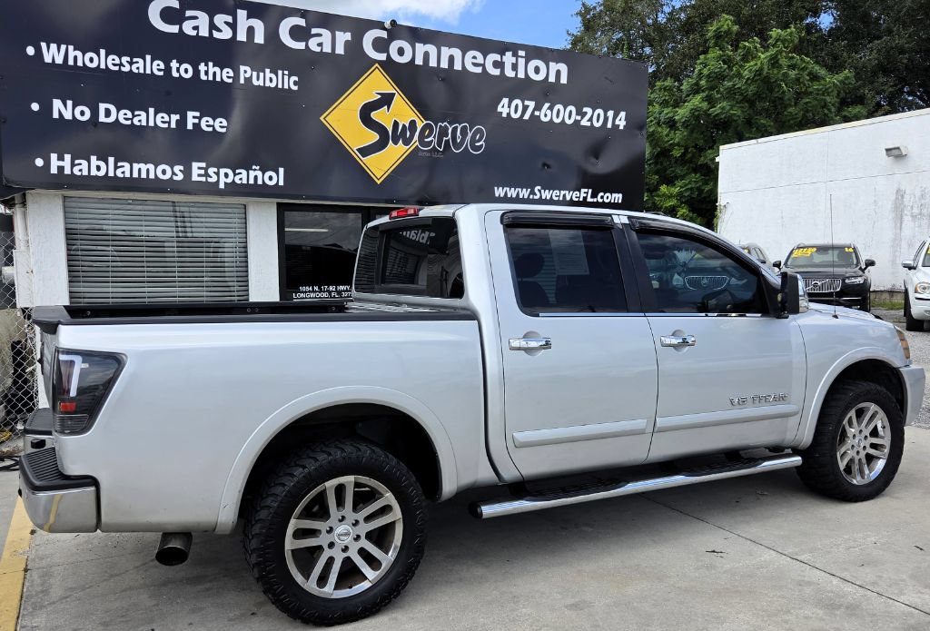 Used 2014 Nissan Titan SL AWD/4WD image 7