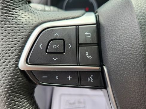 Used 2024 Toyota Sienna Limited AWD/4WD image 37