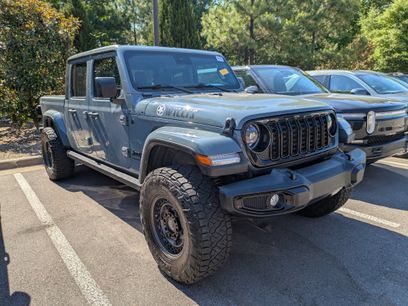 Used 2024 Jeep Gladiator Sport