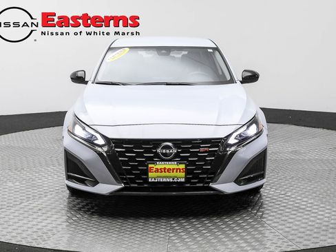 Used 2023 Nissan Altima 2.5 SR image 4