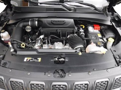 Certified 2023 Jeep Compass Trailhawk AWD/4WD image 13