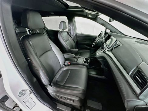 Used 2025 Honda Odyssey Sport-L image 32