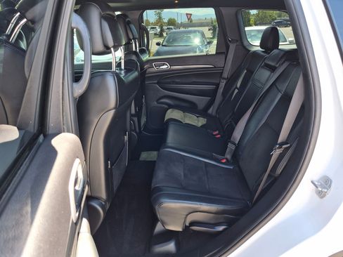 Used 2020 Jeep Grand Cherokee Altitude AWD/4WD image 30