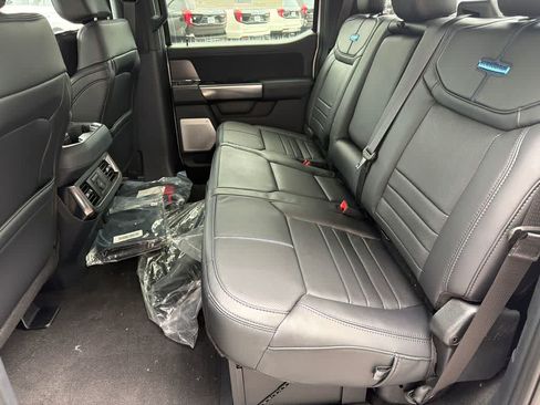 New 2026 Ford F250 Platinum w/ Tremor Off-Road Package AWD/4WD image 17