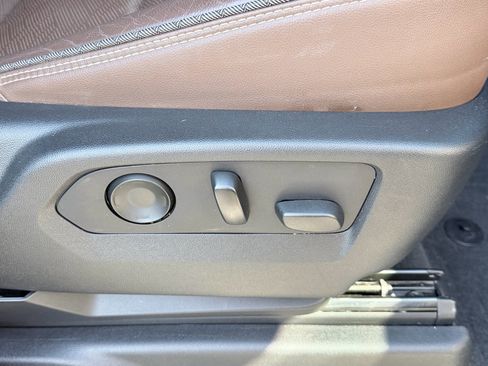 Used 2021 Chevrolet Tahoe High Country w/ Premium Package image 29