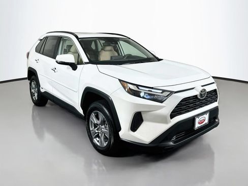 Certified 2025 Toyota RAV4 XLE w/ Convenience Package AWD/4WD image 3
