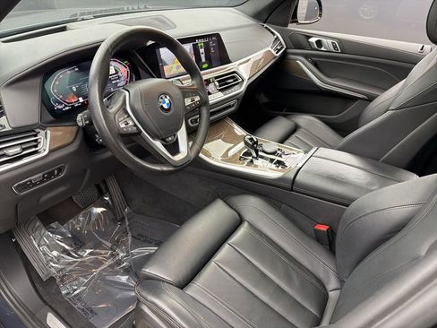 Used 2022 BMW X5 xDrive40i w/ Premium Package image 11