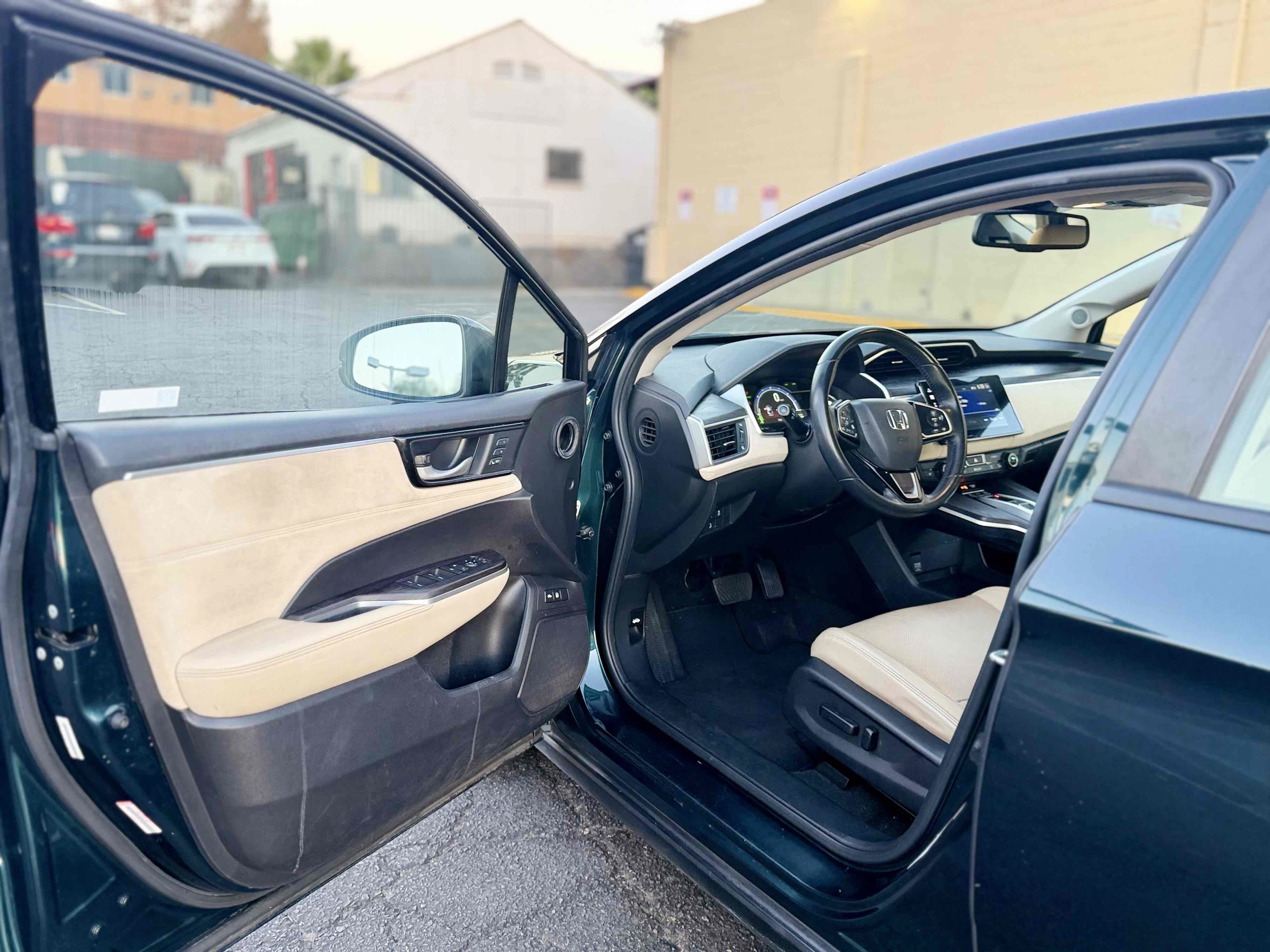 Used 2018 Honda Clarity Touring image 13