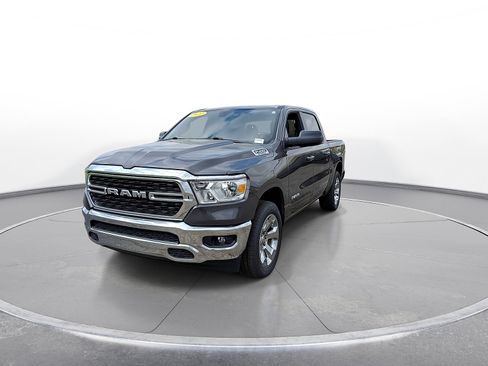 Used 2022 RAM 1500 Big Horn AWD/4WD image 3