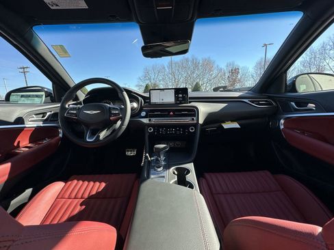 Used 2025 Genesis G70 2.5T w/ Sport Prestige Package image 11