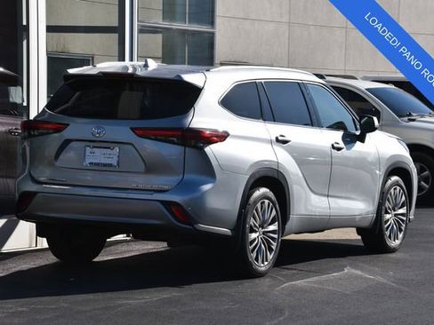 Used 2021 Toyota Highlander Platinum AWD/4WD image 9
