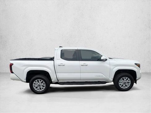 Used 2024 Toyota Tacoma SR5 w/ SR5 Upgrade Package image 4