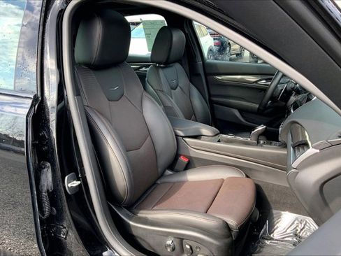 Used 2023 Cadillac CT5 V w/ LPO, ONYX Package AWD/4WD image 6