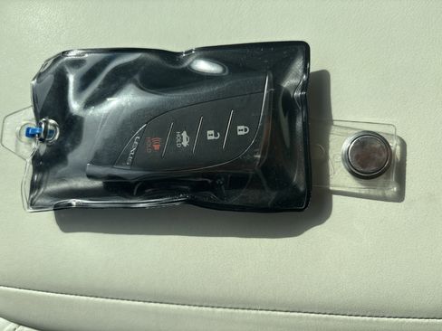 Certified 2022 Lexus LS 500 w/ Luxury Package image 36