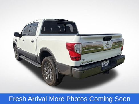 Used 2017 Nissan Titan Platinum Reserve image 4