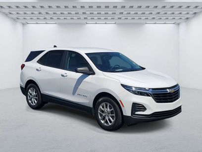 Used 2023 Chevrolet Equinox LS w/ LS Convenience Package