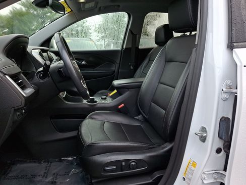 Certified 2022 GMC Terrain SLT w/ Infotainment Package II AWD/4WD image 14