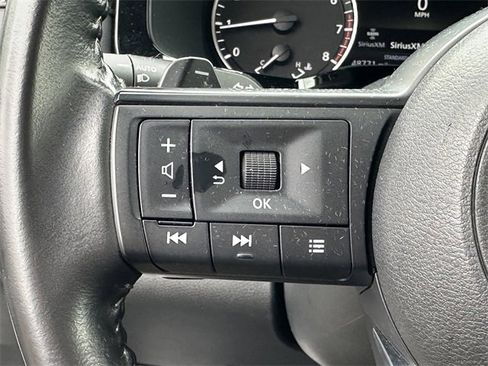 Certified 2024 Nissan Pathfinder SV image 25